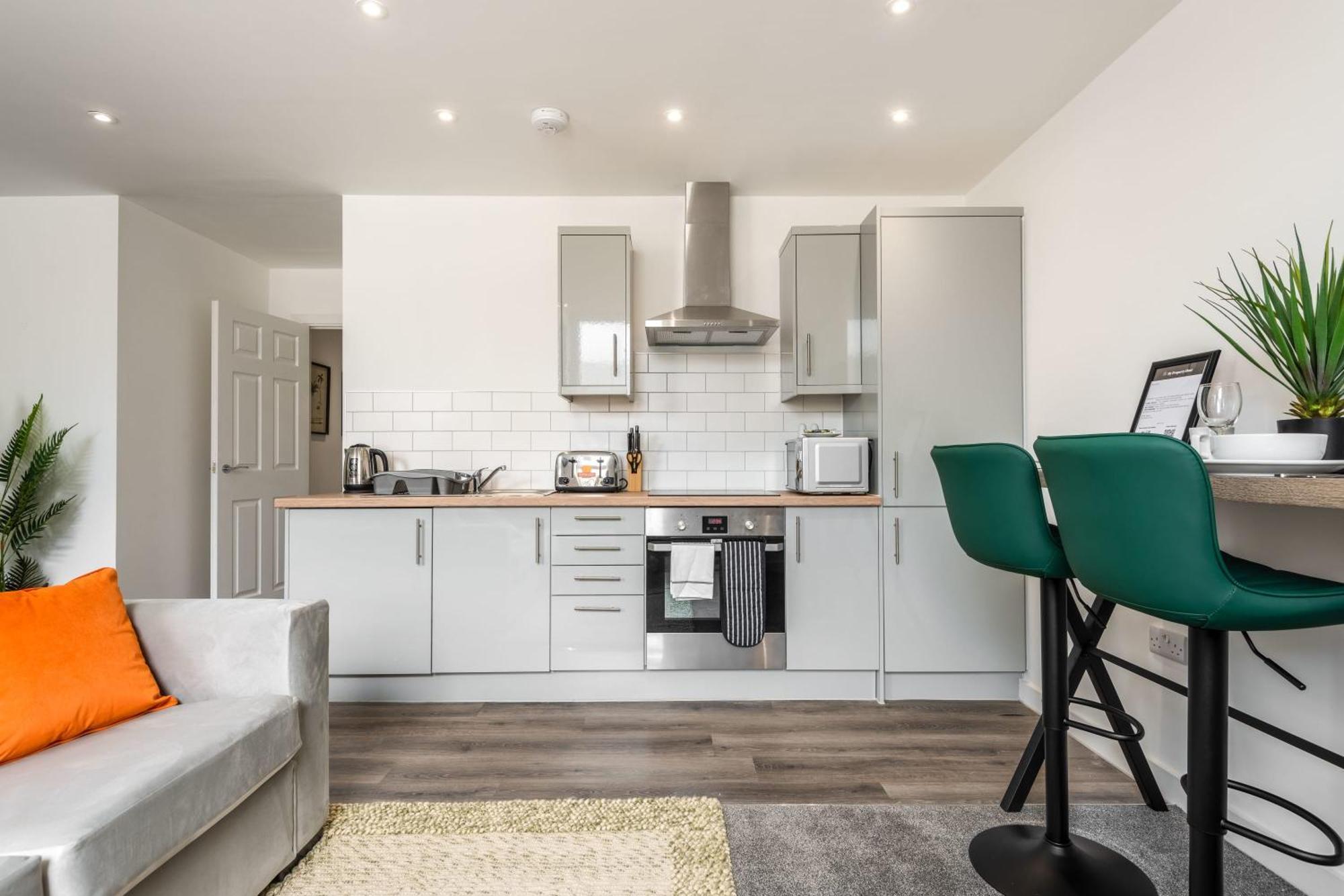 Contemporary 1 Bed Central Rotherham Studio Экстерьер фото
