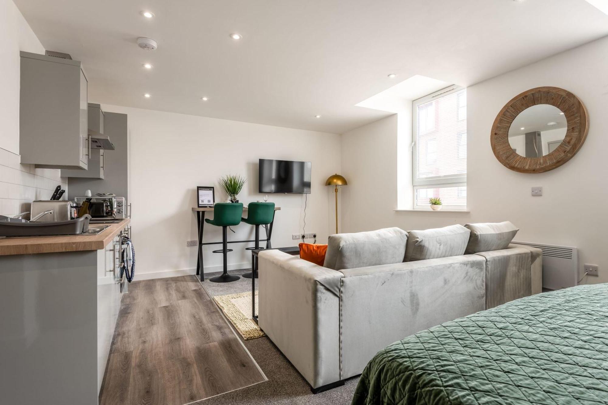 Contemporary 1 Bed Central Rotherham Studio Экстерьер фото